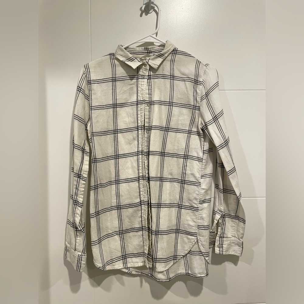 H&M grid/plaid white black and grey button down